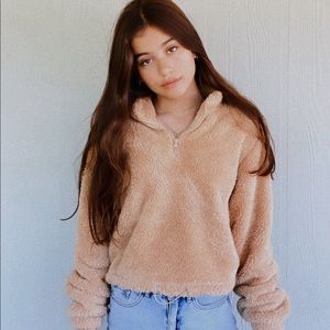 Cropped “teddy bear” jacket